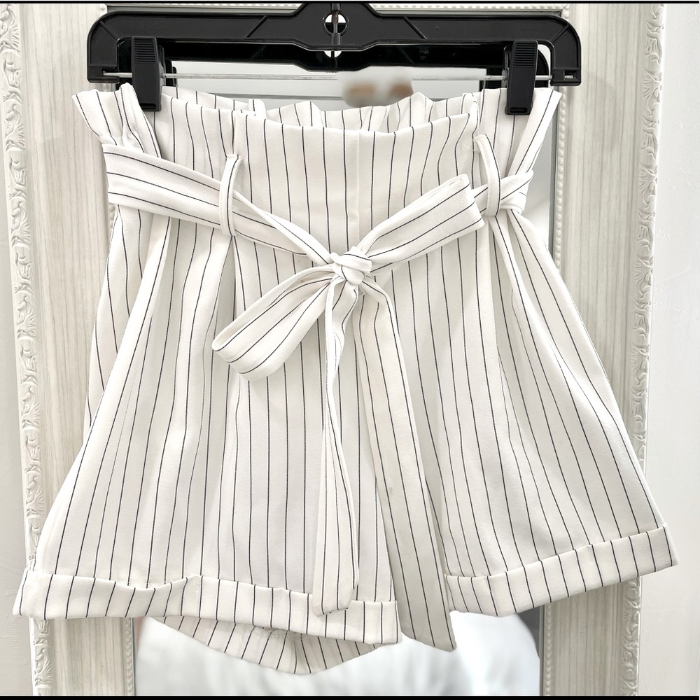 🌷High waisted pub stripe pocket elastic waistline satchel band pockets shorts